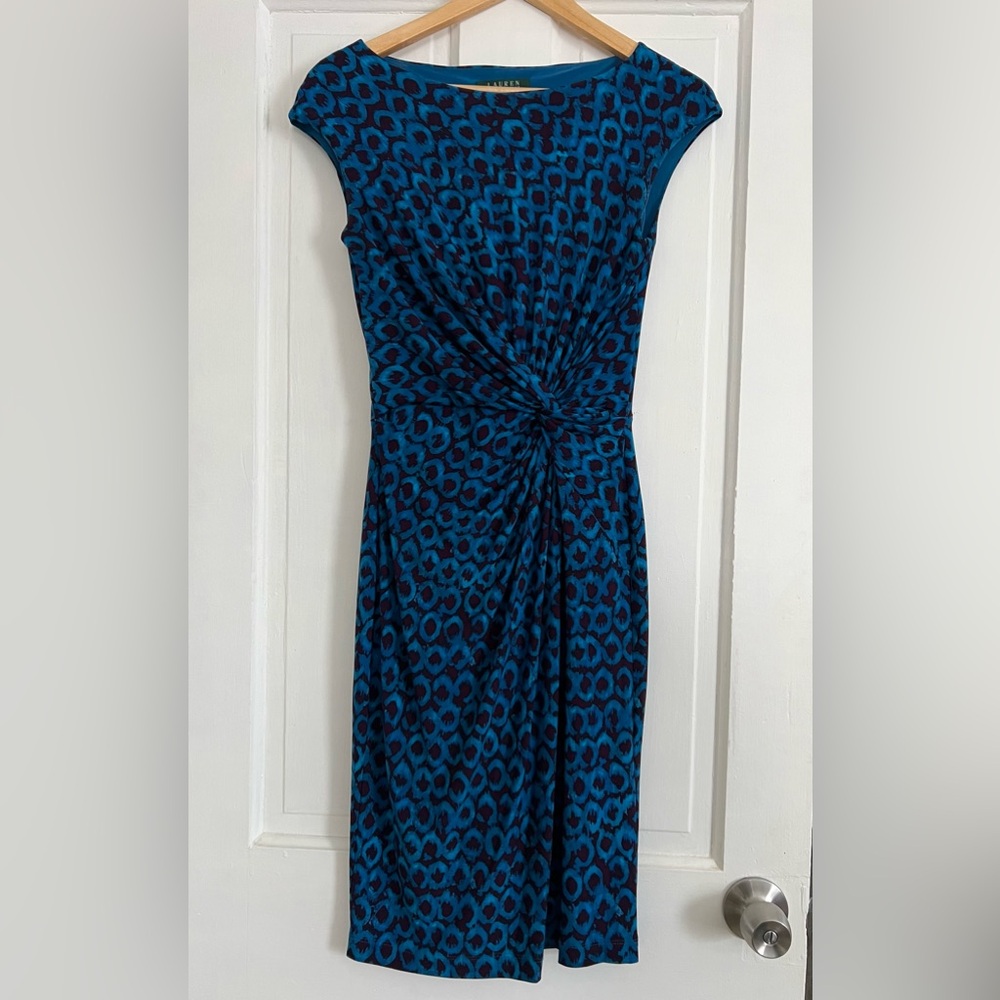 Lauren Ralph Lauren Dress Blue Ruched Sheath Knee Length Size 2 Work Career